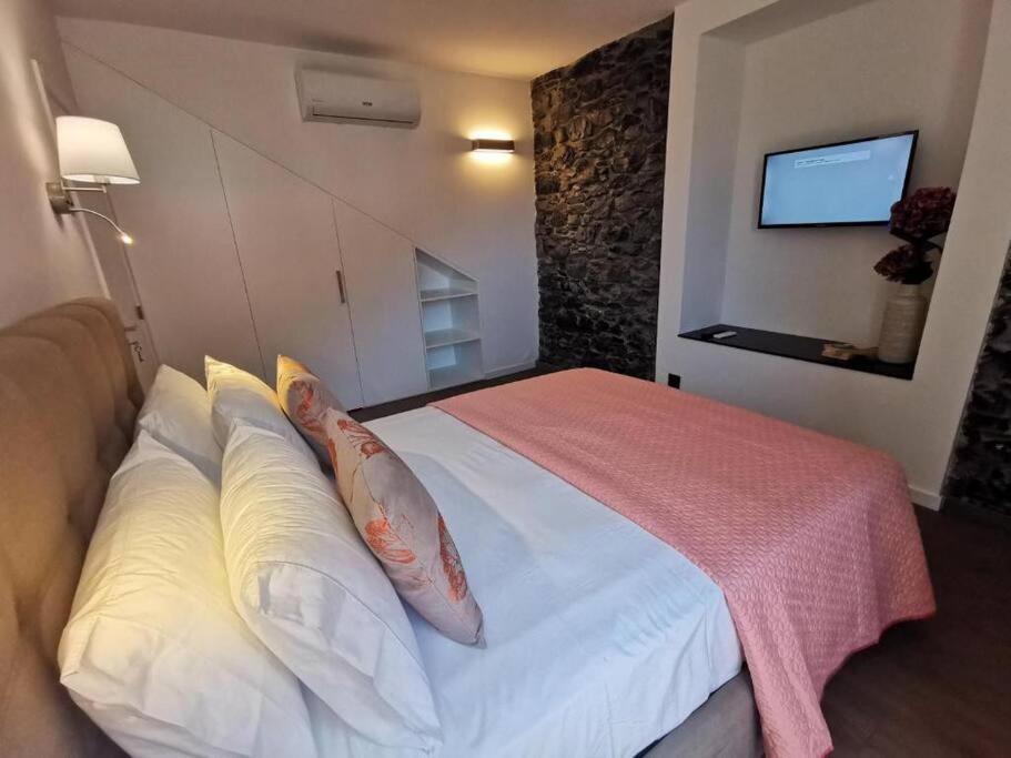 Chale Esmeralda - Charming Studios In Calheta Beach Exterior foto